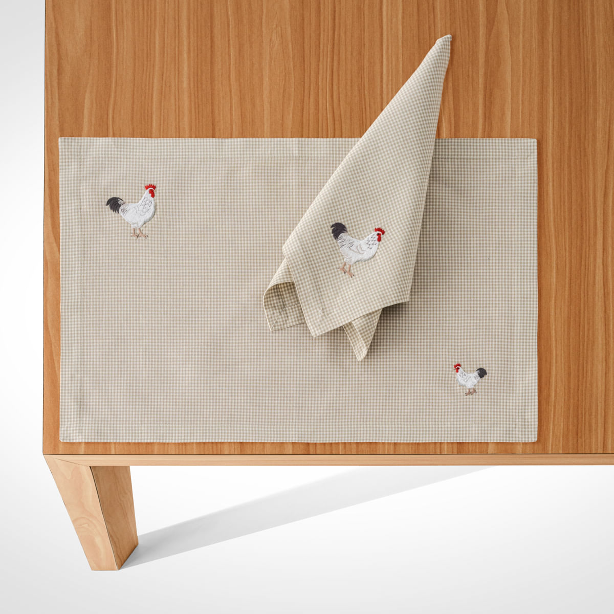 02 06 0070 Jg Americano Bodre Galinha.jpg